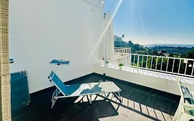 Ocean View Skyline Apartment ‚Hakuna Matata'