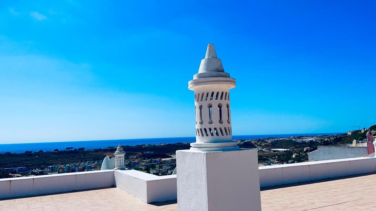 Ocean View Skyline Apartment ‚Hakuna Matata' Albufeira Exterior photo